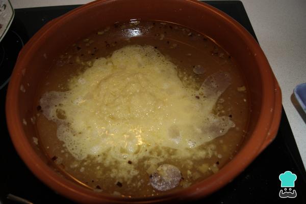 Recette de Merlu sauce verte aux palourdes - Étape 7