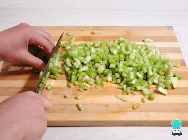 Recette de salade de pommes et céleri - Étape 2
