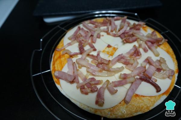 Recette de pizza aux tortillas de blé - Étape 4