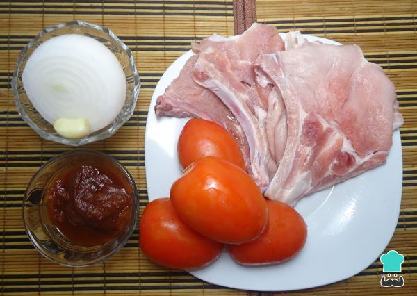 Recette de Côtelettes de porc à la sauce chipotle - Étape 1