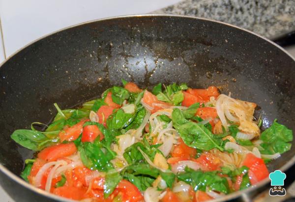 Recette de Spaghettis à la tomate et au basilic naturels - Étape 6