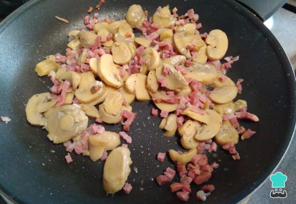 Recette de pâtes au jambon et champignons - Étape 3