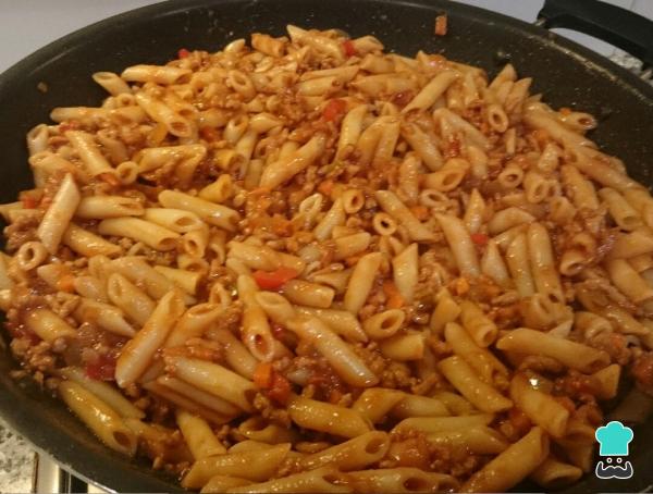 Recette de Macaroni à la viande hachée et tomate naturelle - Étape 10