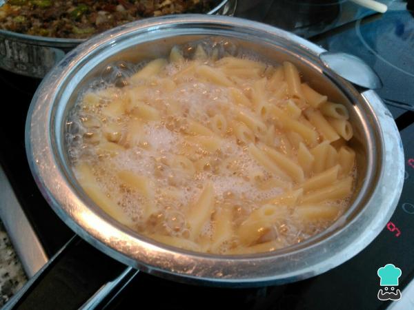 Recette de macaronis aux restes de viande - Étape 4