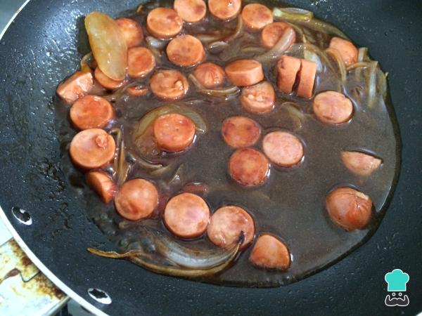 Recette Saucisses au vin rouge - Étape 1