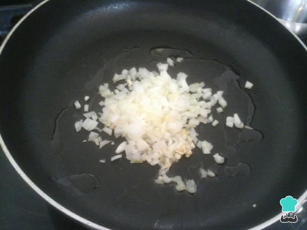 Recette de pâtes au poulet, champignons et crème - Étape 2