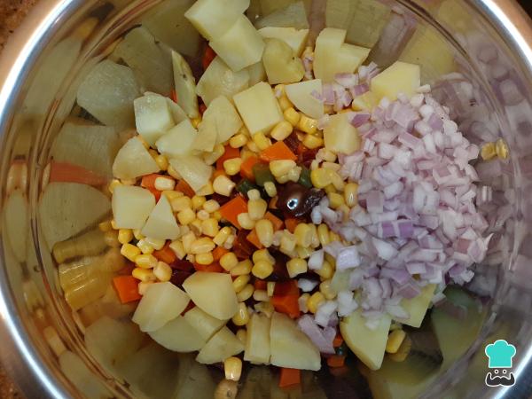 Recette de salade russe dominicaine - Étape 8