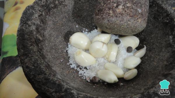 Recette Mojarra avec mojo à l'ail - Étape 3