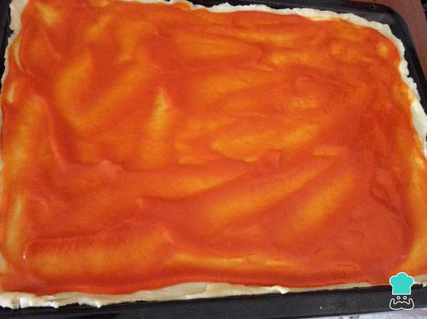 Recette de pizza maison au poulet, jambon et œuf - Étape 3