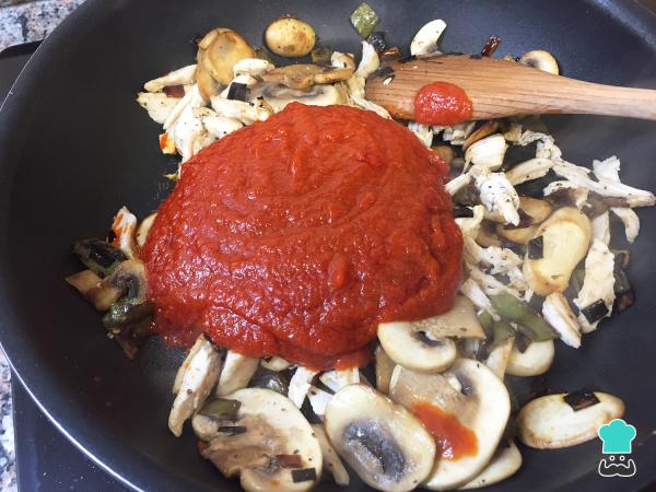 Recette Spaghetti au poulet et sauce tomate - Étape 5