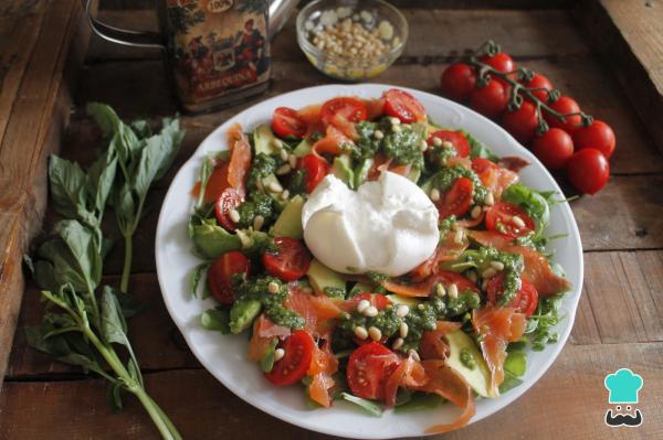 Recette de Salade de burrata aux tomates, roquette et pesto - Étape 6
