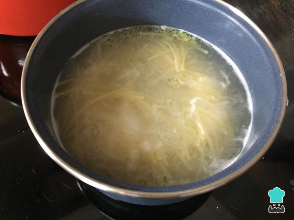 Recette de pâtes au jambon serrano et légumes - Étape 1