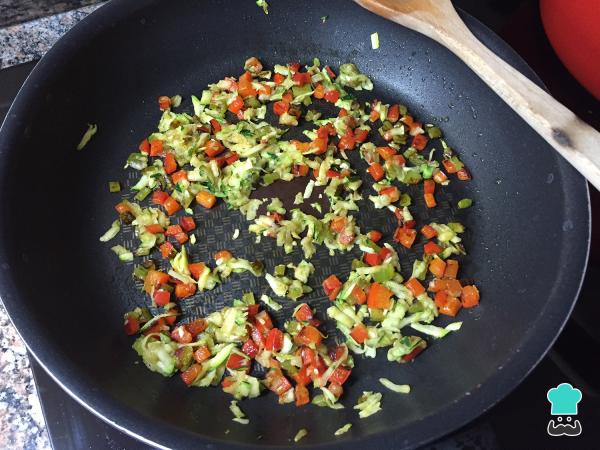 Recette de pâtes au jambon serrano et légumes - Étape 2