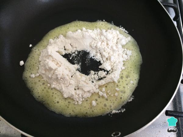 Recette d'Escalopes Fumées à la Fausse Béchamel - Étape 2