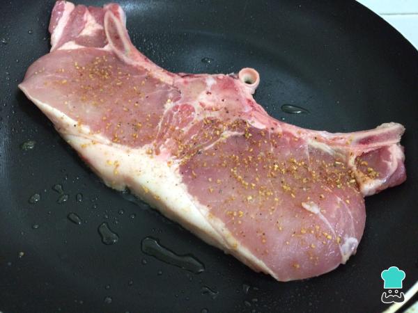 Recette de Côtelettes Fumées à la Fausse Béchamel - Étape 5