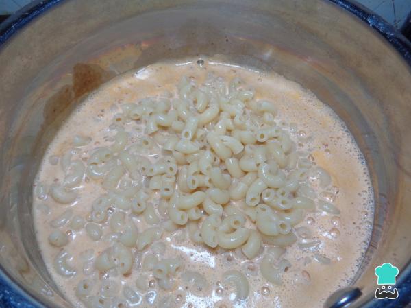 Recette de soupe de coude à la crème et au chipotle - Étape 4