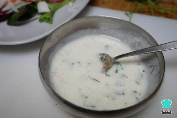 Recette de salade avec sauce au yaourt - Étape 9