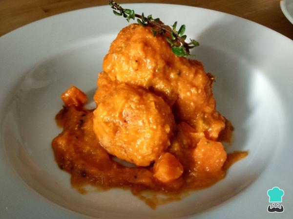 Recette de Boulettes de viande à la sauce aux légumes