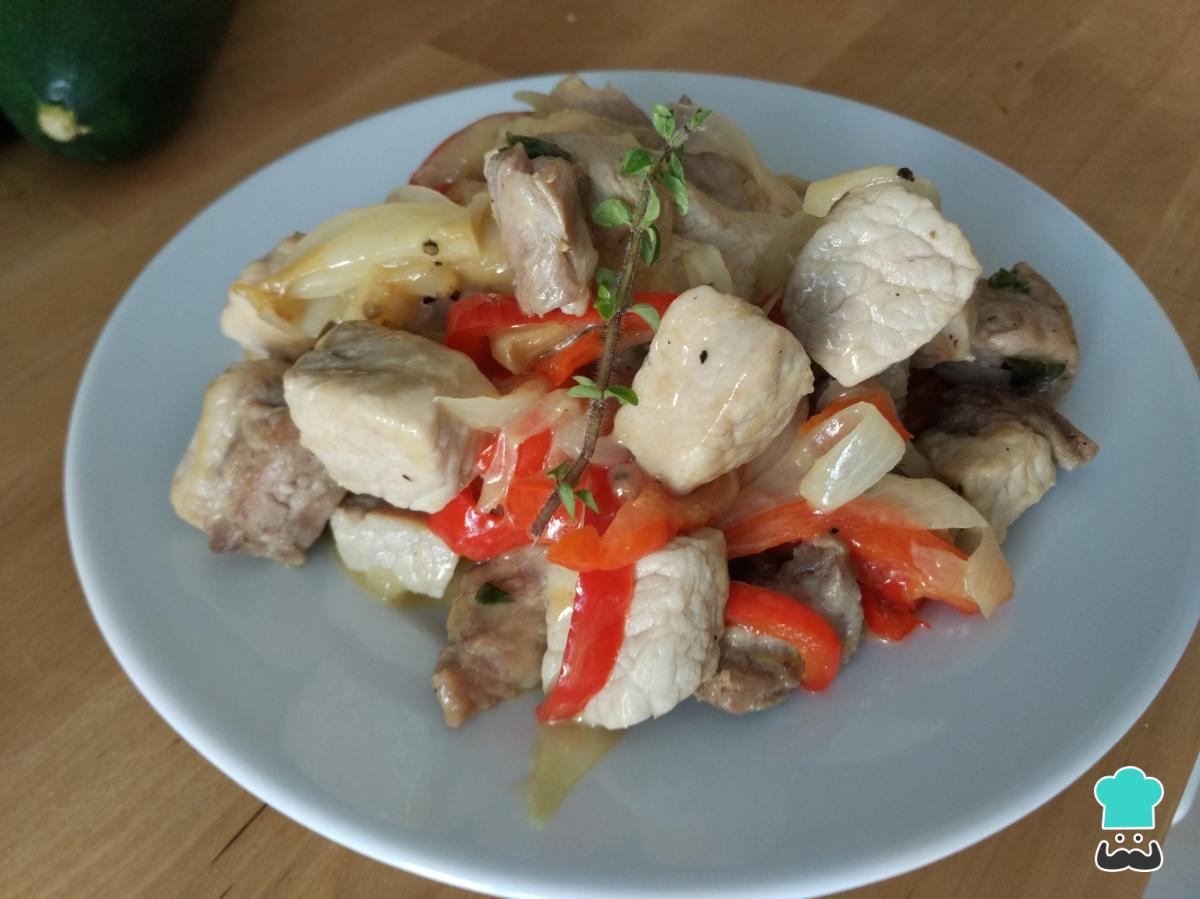 Recette de Longe aux oignons sauce au vin