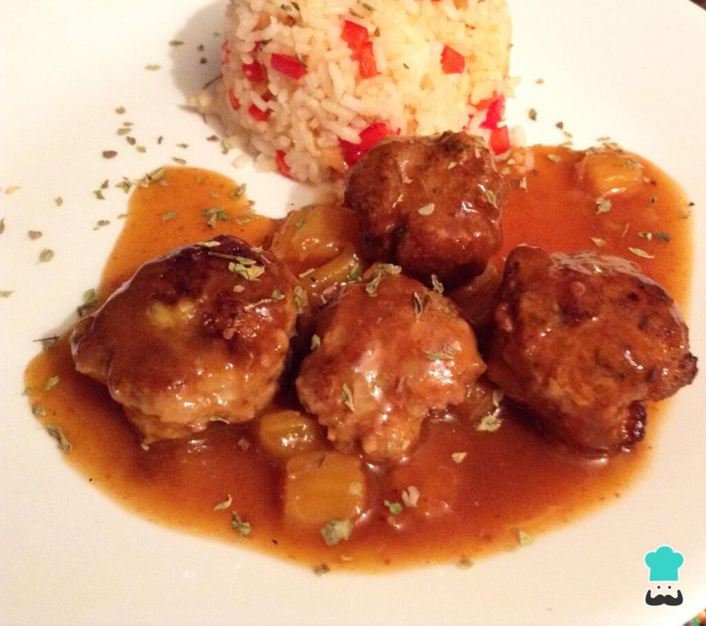 Recette de boulettes de viande hawaïennes avec riz
