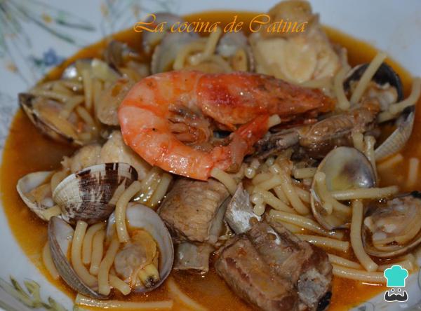 Recette de cocotte de nouilles à la viande et aux fruits de mer