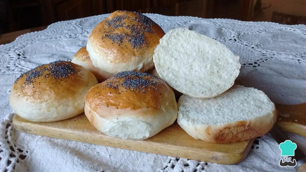 Recette de pain hamburger maison et moelleux