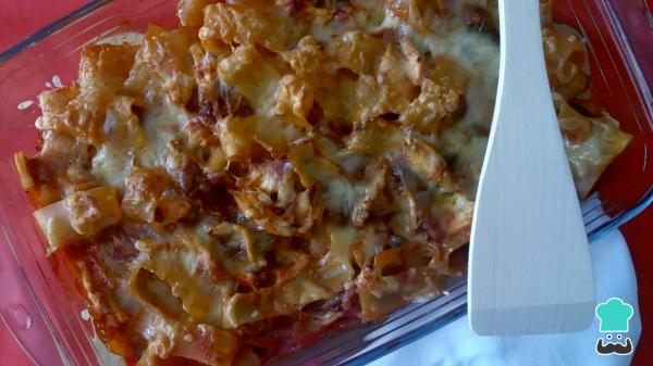 Recette de pâtes au poulet et légumes au four