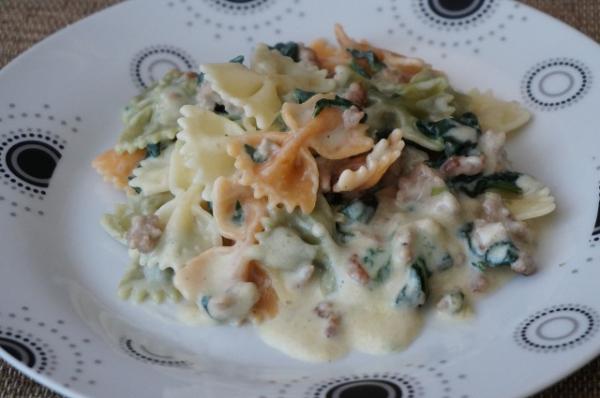 Recette de pâtes aux épinards et sauce au fromage