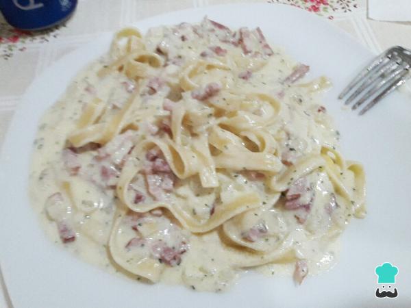 Recette de pâtes carbonara sans œufs