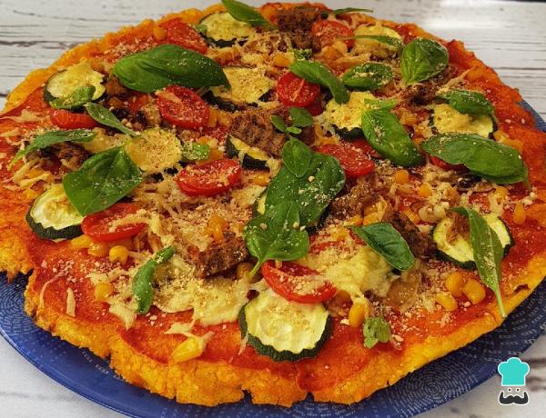 Recette de pizza végétalienne à base de polenta
