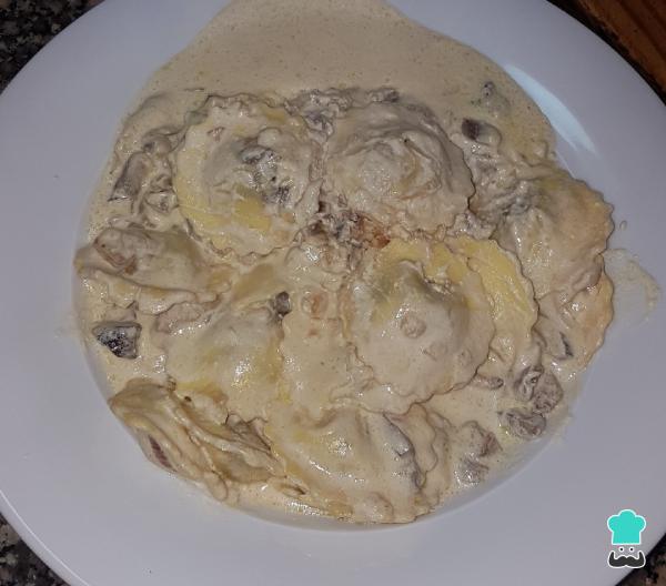 Recette de raviolis aux champignons et à la crème
