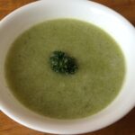 Recette de soupe à l'ail et à l'oignon