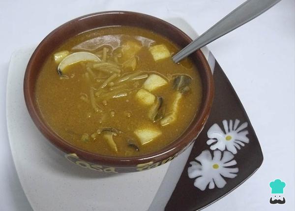 Recette de soupe de fruits de mer aux nouilles