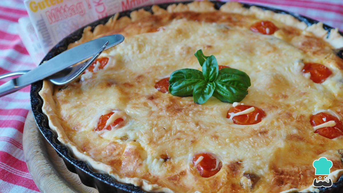 Recette de tarte au jambon, fromage et tomates