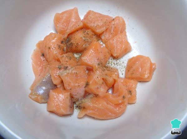Recette de Spaghetti au saumon frais sans crème - Étape 3