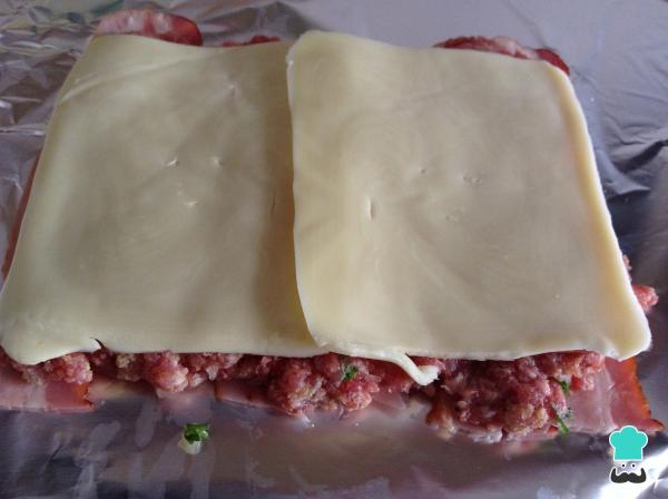 Recette Rouleau de bœuf haché au jambon et fromage - Étape 7