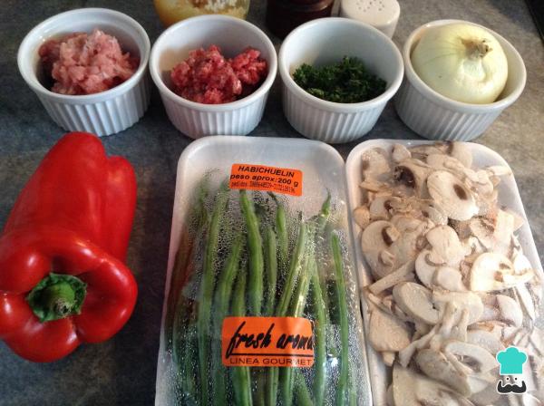 Recette du Rouleau de viande hachée farci aux légumes - Étape 1