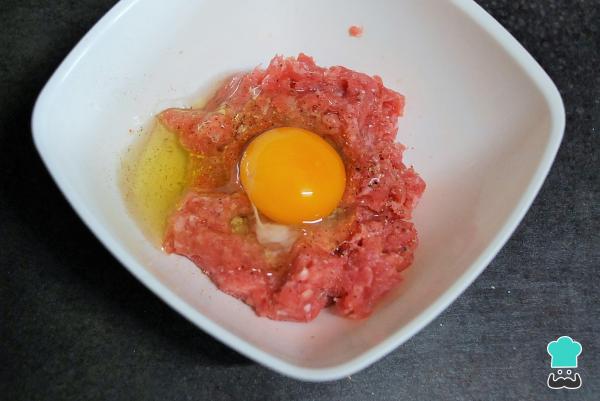 Recette de hamburger farci au fromage bleu - Étape 1
