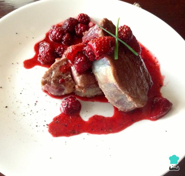 Recette de Longe sauce aux fruits rouges - Étape 8