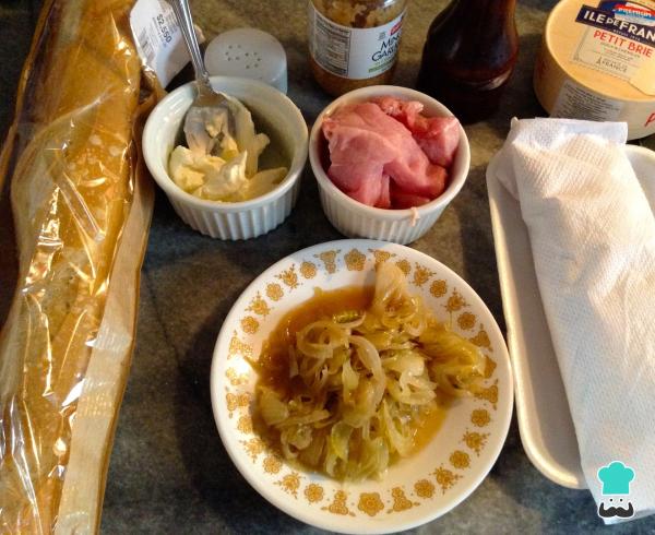 Recette de Toasts de surlonge au brie et à l'oignon caramélisé - Étape 5