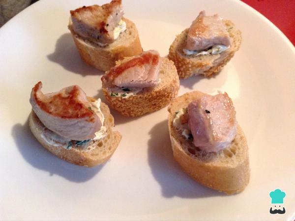 Recette de Toasts de surlonge au brie et à l'oignon caramélisé - Étape 10