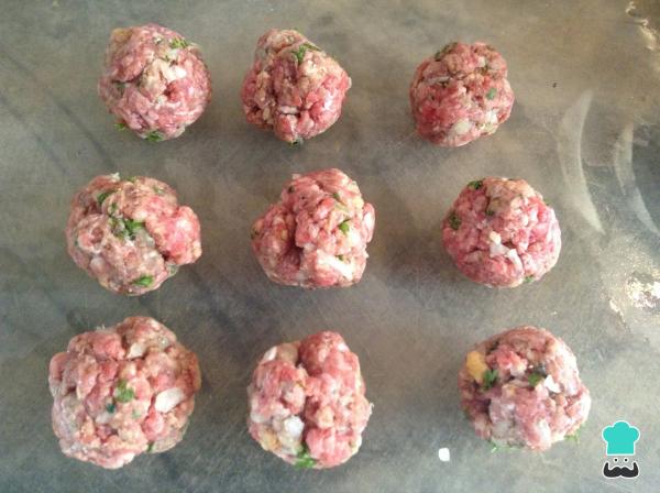 Recette de Boulettes de Viande à la Sauce Blanche - Étape 5