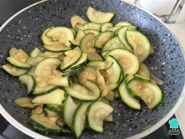 Recette de Quiche aux courgettes et bacon - Étape 3
