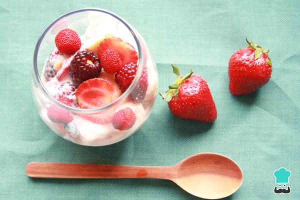 Recette de Salade de Fruits au Yaourt pour Enfants - Étape 4