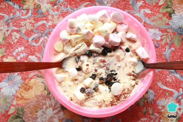 Recette de Salade de Fruits au Yaourt pour Enfants - Étape 3