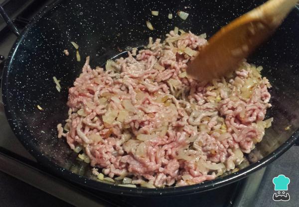 Recette de pâtes à la viande hachée et tomates frites - Étape 3