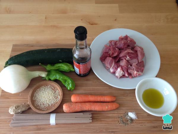 Recette de Sauté de Porc aux Légumes - Étape 1