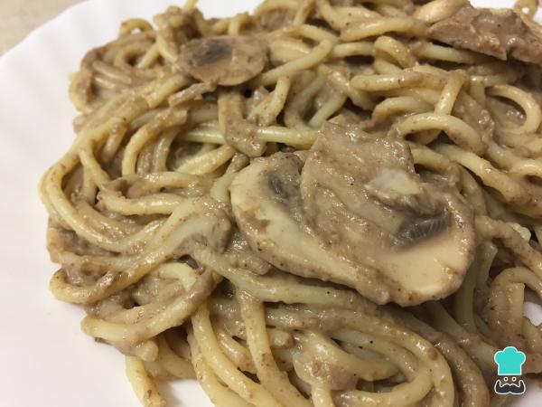 Recette de Spaghettis à la sauce aux champignons - Étape 8