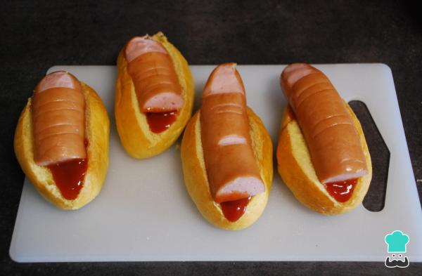 Recette de doigts de saucisse pour Halloween – Étape 7