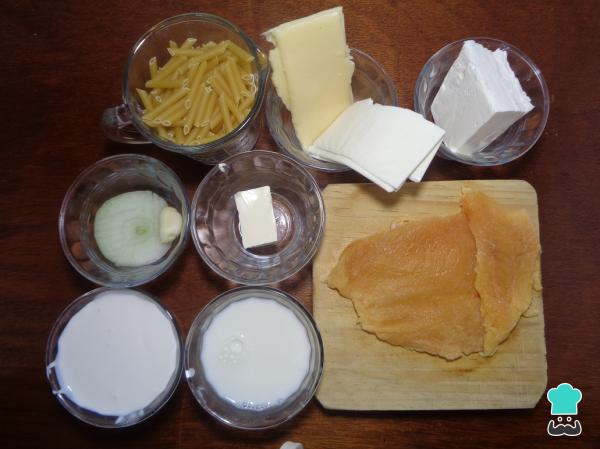 Recette de Pâtes aux Trois Fromages au Poulet - Étape 1